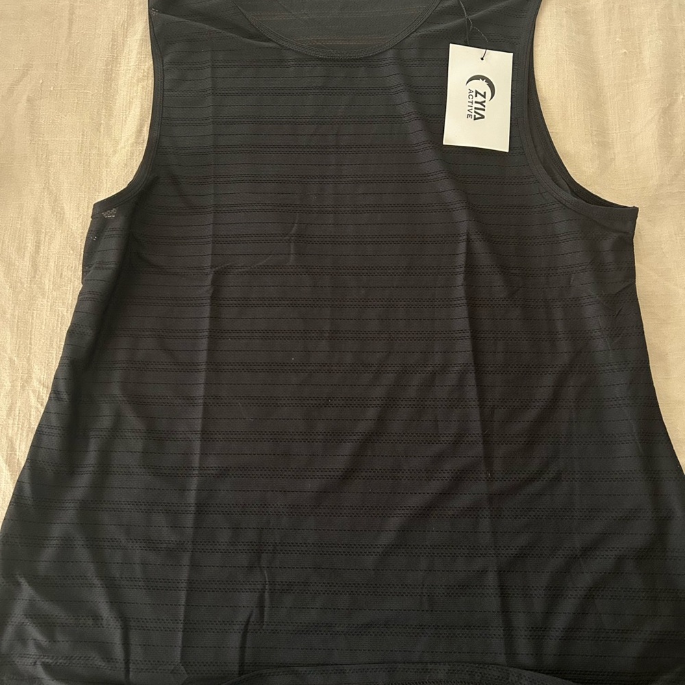 ZYIA Black Tank Top Athletic Style